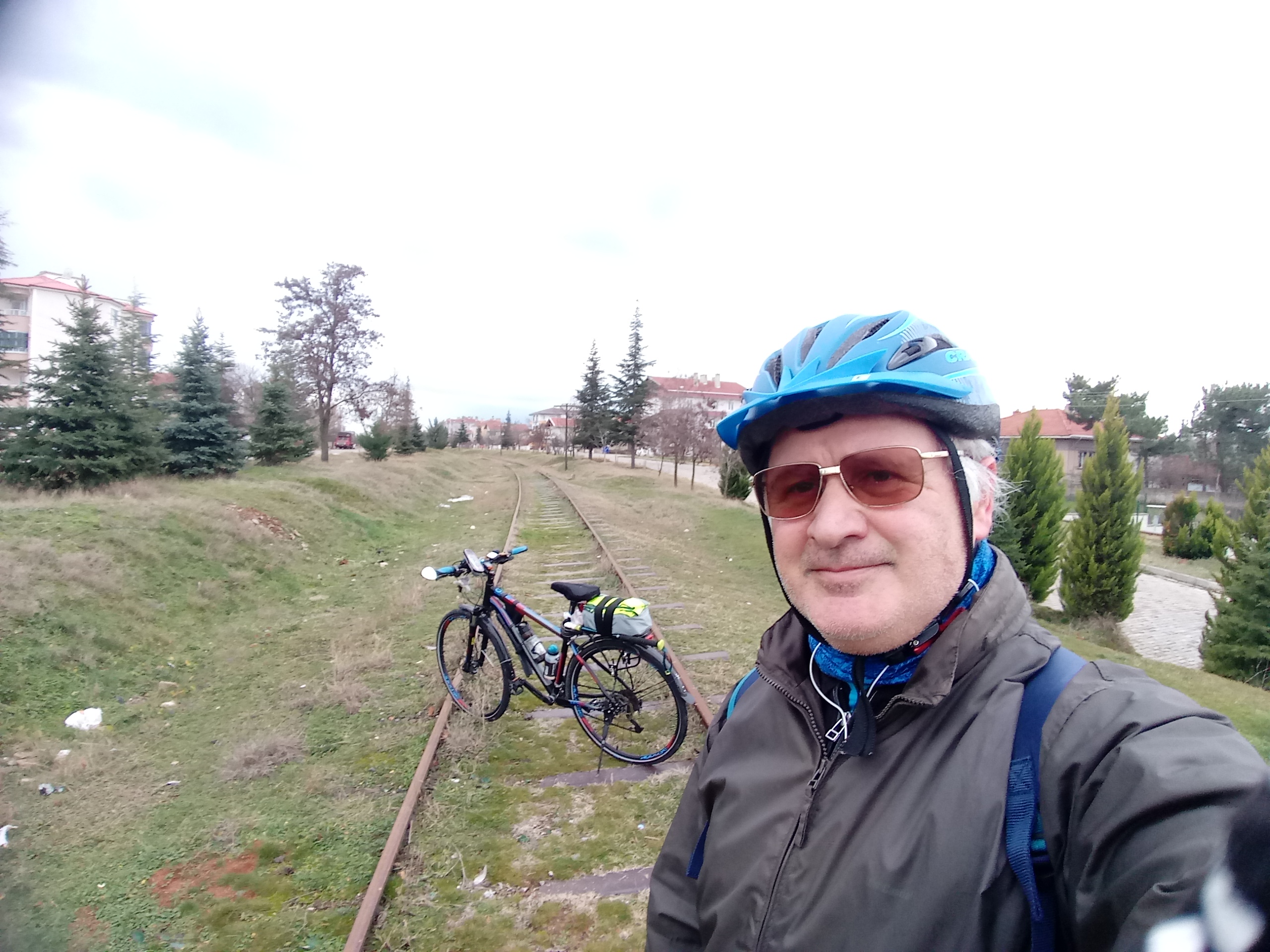 Divane Gönlüm Vazgeçmez Güzelden Ya Beleş Baba-i Atik