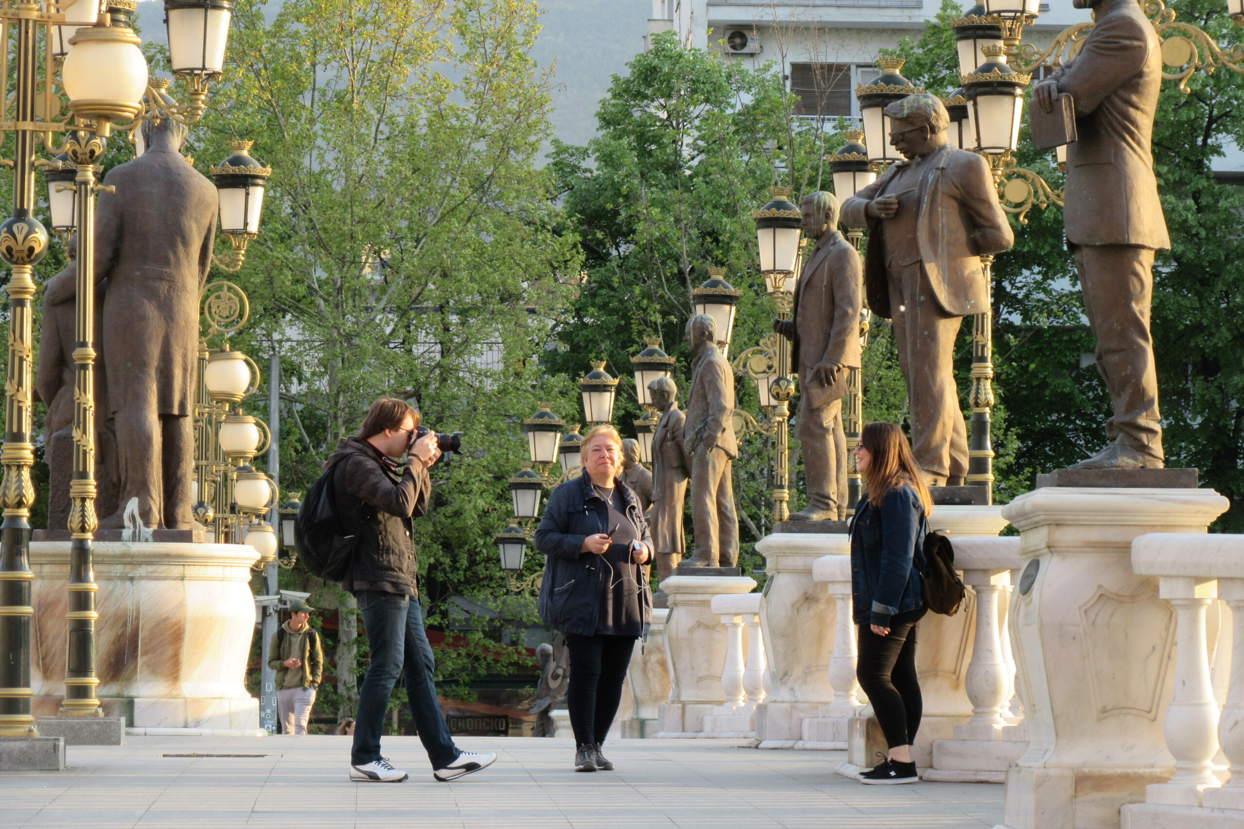 Breh Breh Heykeller Şehri Üsküp’teyiz Beya!