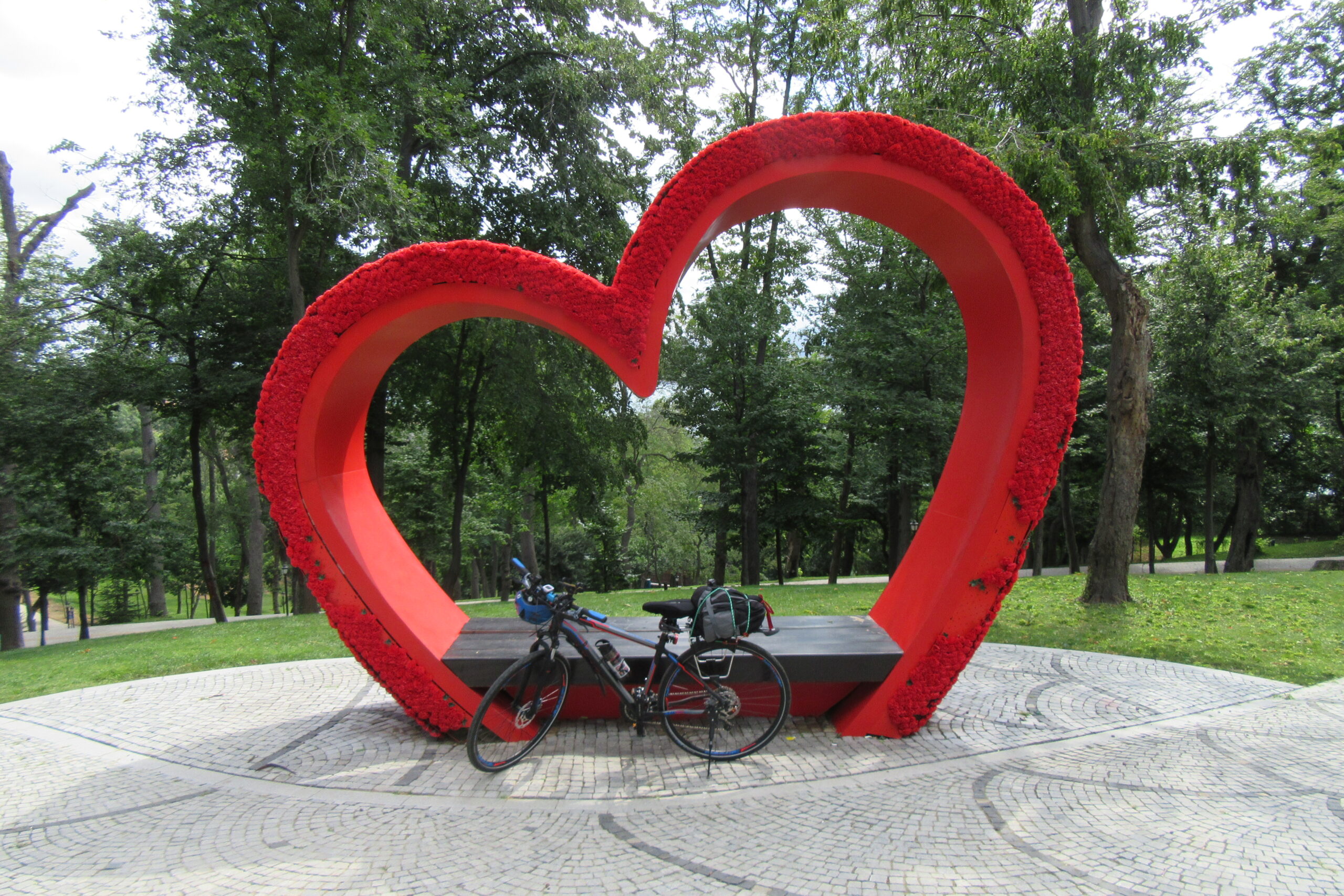 Bisikletin Mutlu Sevdayla Bir Alakası Olmalı