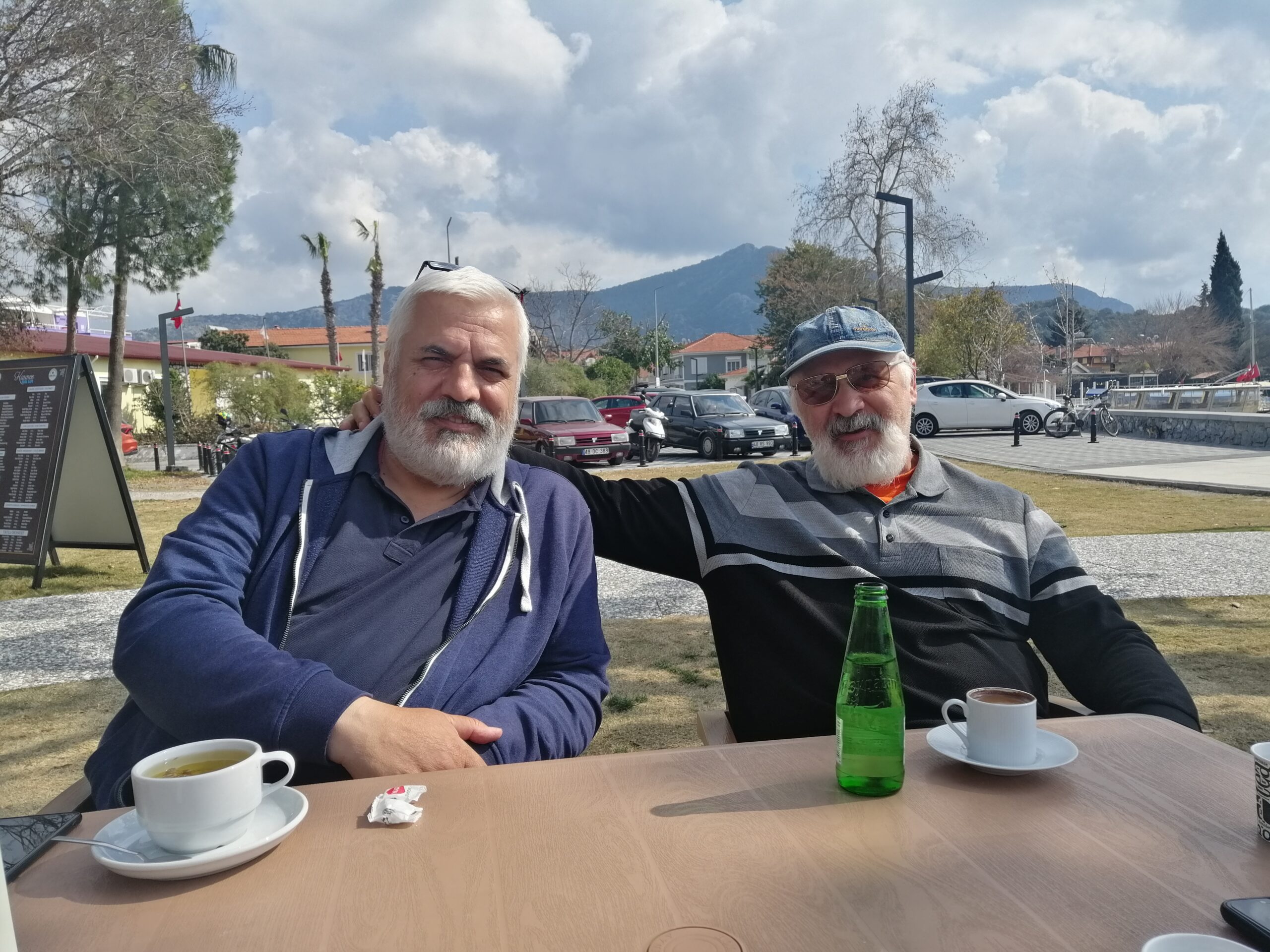 Mavilikler Bahane Sahilde Çay-Kahve Şahane