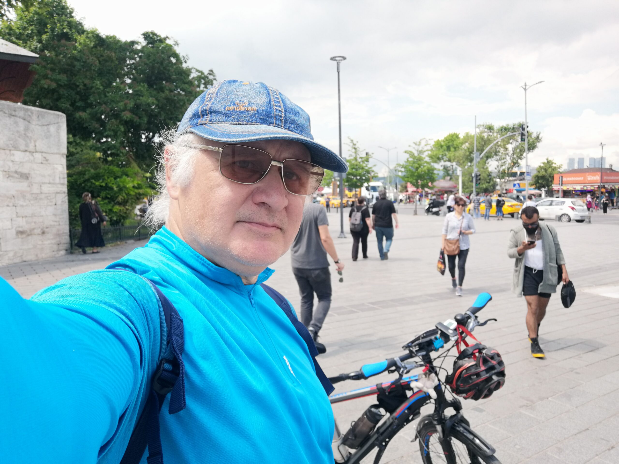 Üsküdar’a Gider İken Aldı da Bir Sıcak