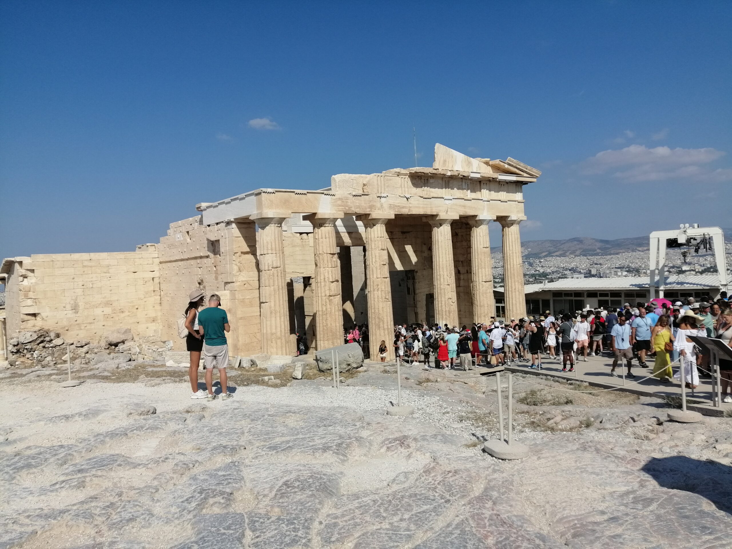 Akropolis’in Giriş Kapısı: “Propylaia”