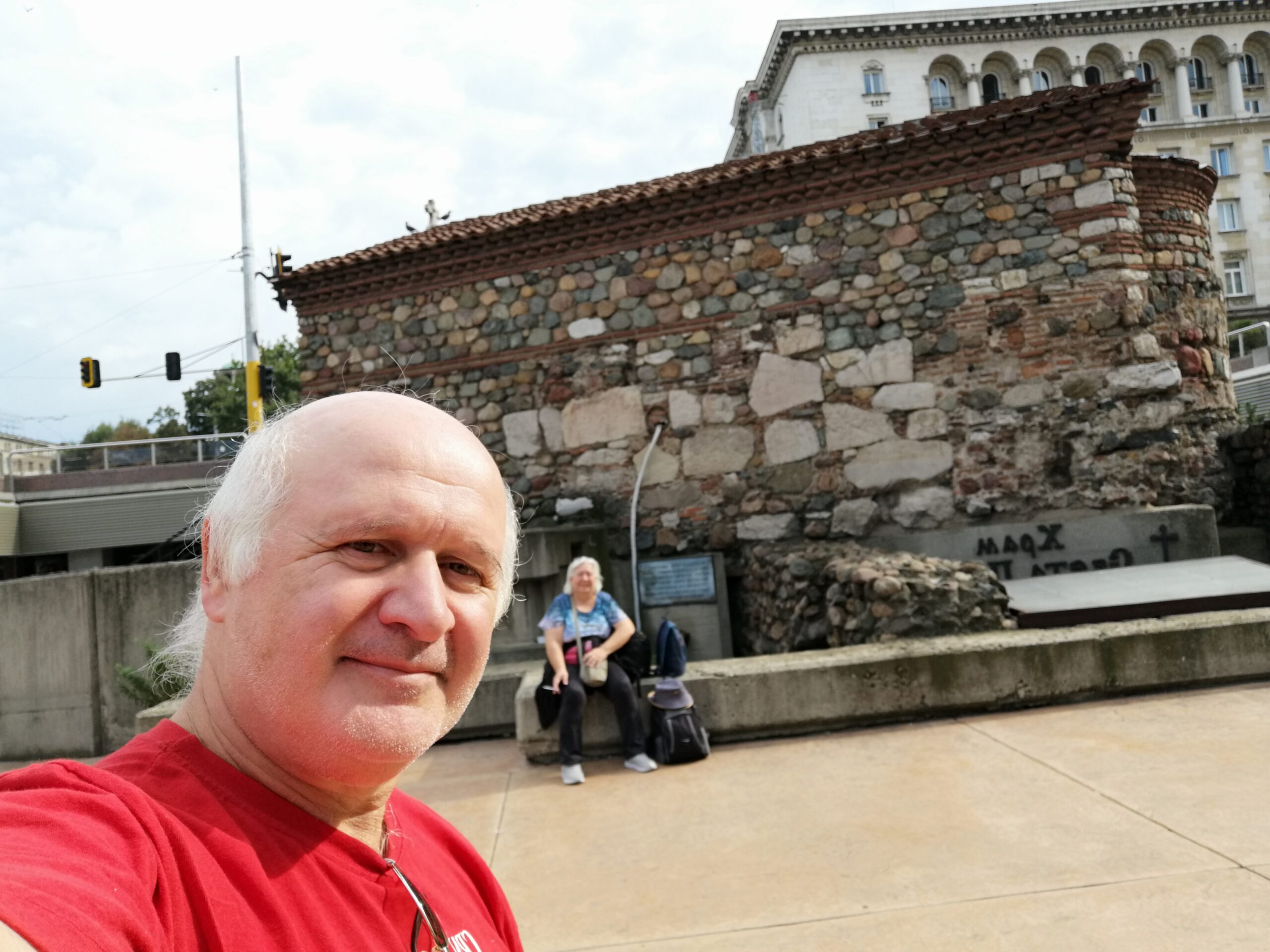 Çıktık Yola Sükutun Altın Olduğu Sokaklara