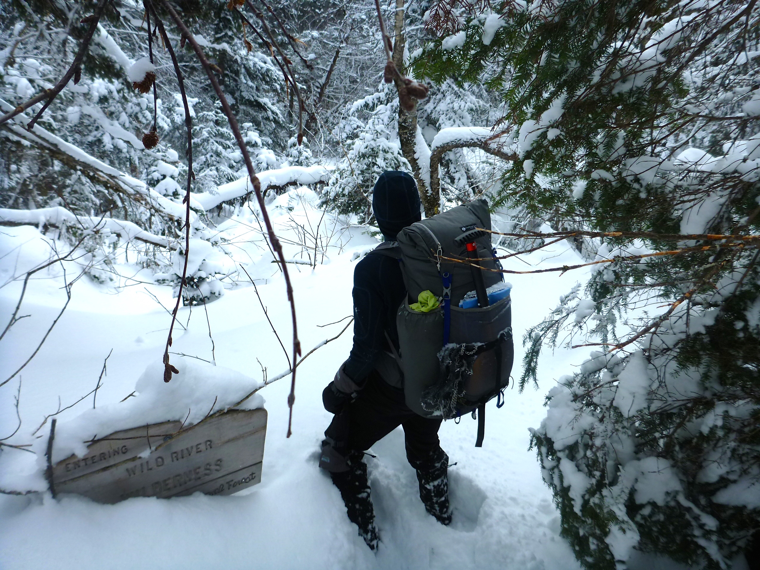 Kış Giysili Yürek Kar Tanesi Değdiği Zaman Ürpermemeli