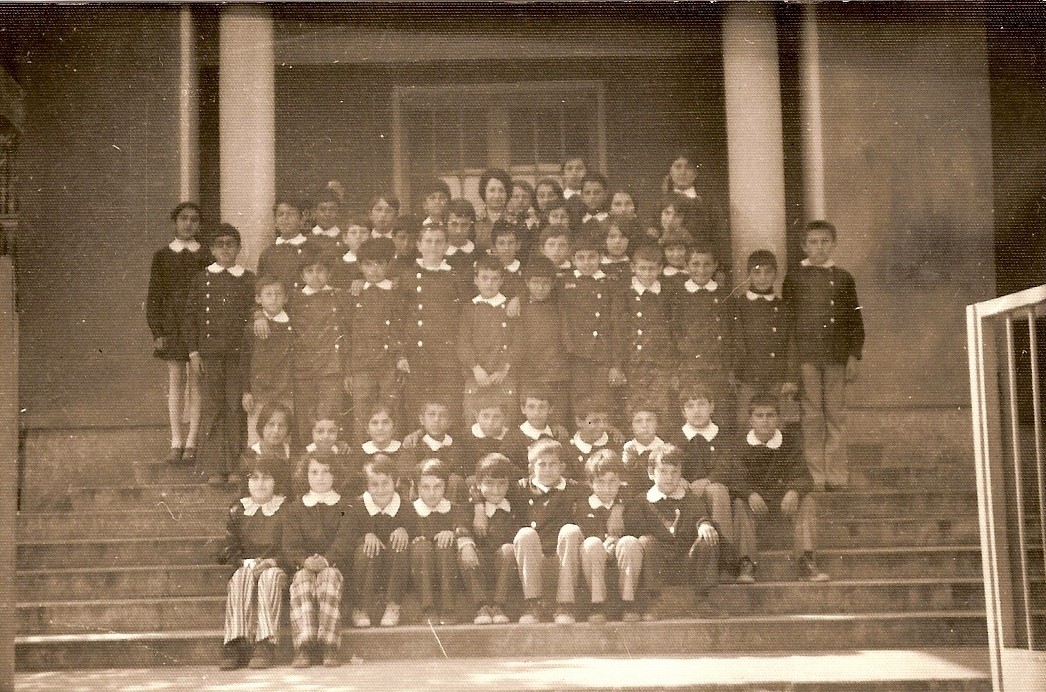 Okul Yolunda Tanıdık Suratlar Kıvrak Zekâlı Çocuklar