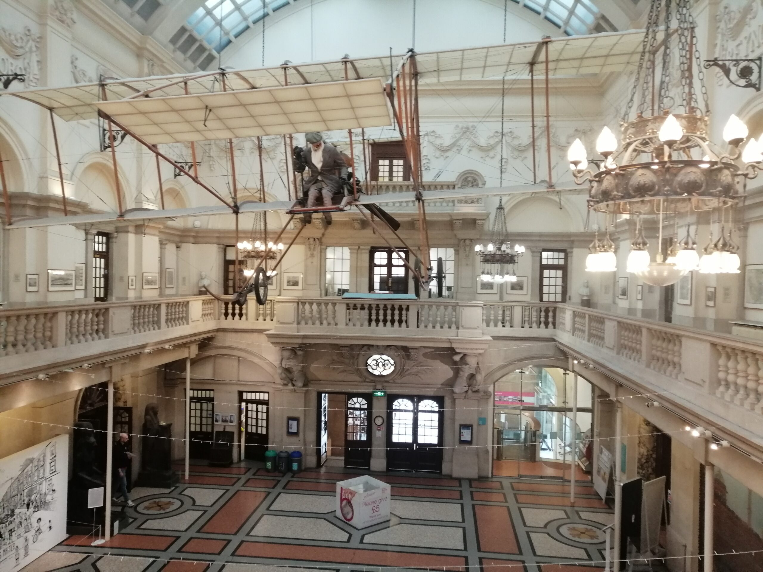 Bristol Üniversitesi Kompleksinde “Bristol Müze ve Sanat Galerisi”