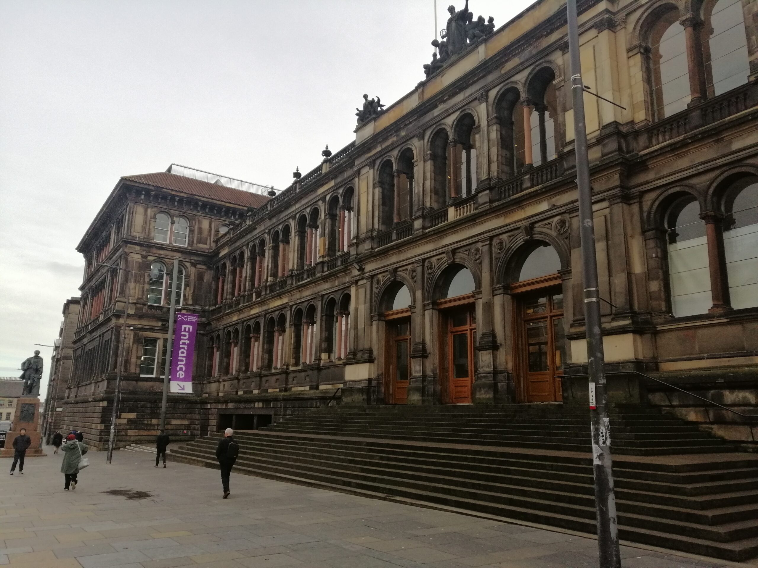 Çok Farklı Koleksiyonlarıyla “Edinburgh National Museum”