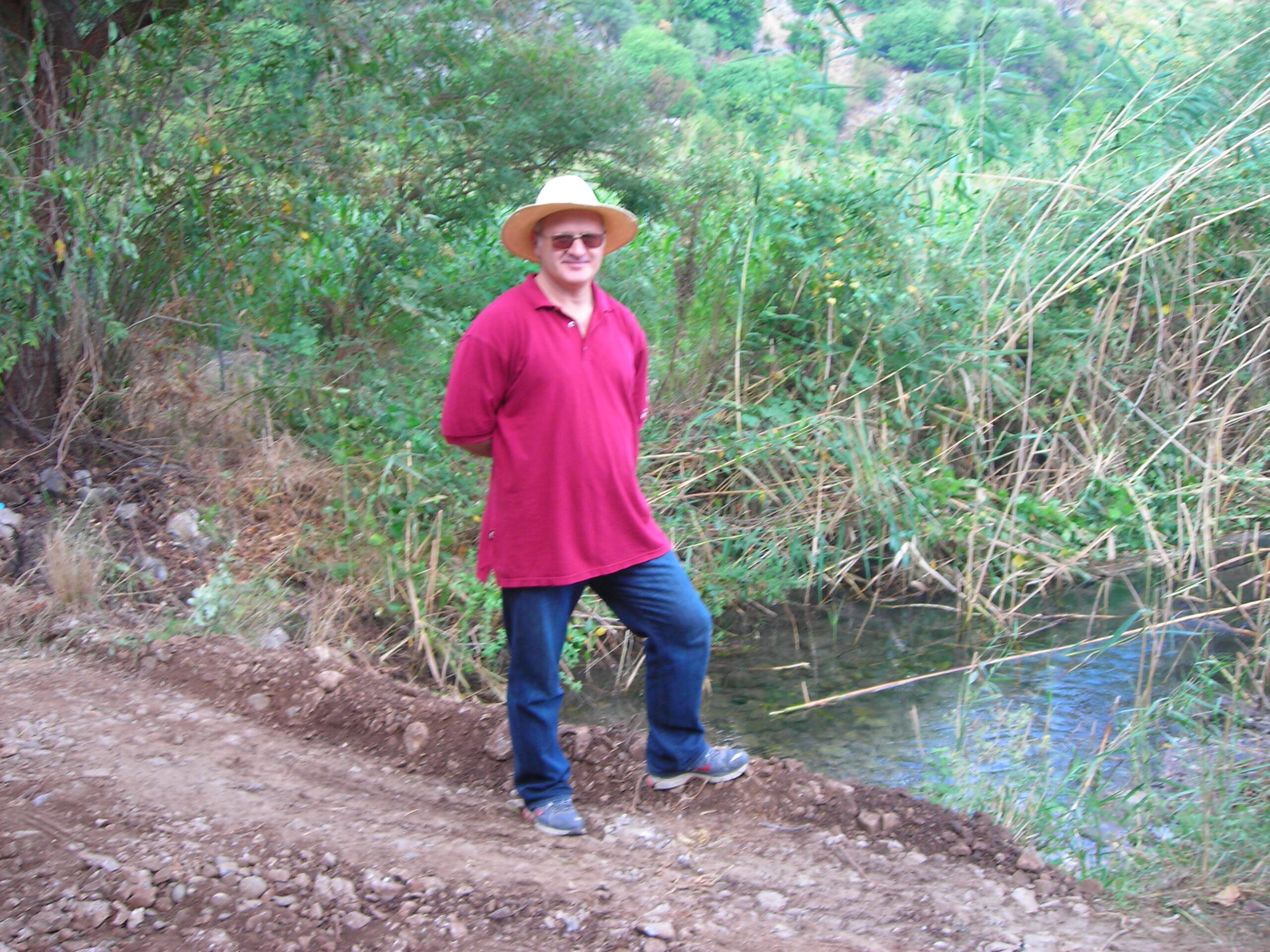 İki Gövdede Çok Kafa